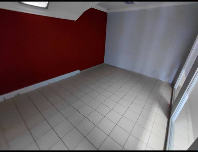 258M² OFFICE TO LET IN FOURWAYS